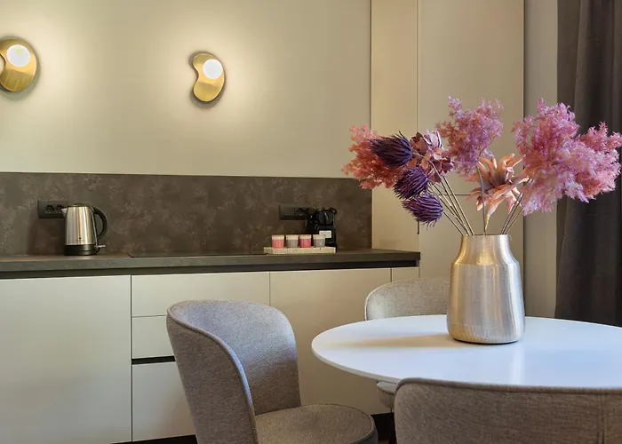 Eden アパート ストレーザ